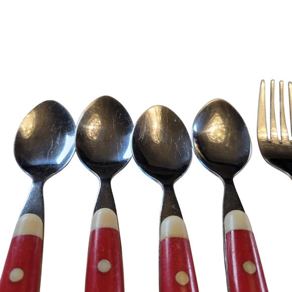 Retro Vintage Cambridge Flatware Set Red White Dot Handles Stainless Steel 12 Pc - Picture 13 of 13
